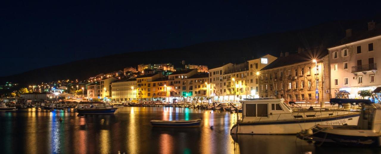 Apartments With A Parking Space Senj - 5572 外观 照片