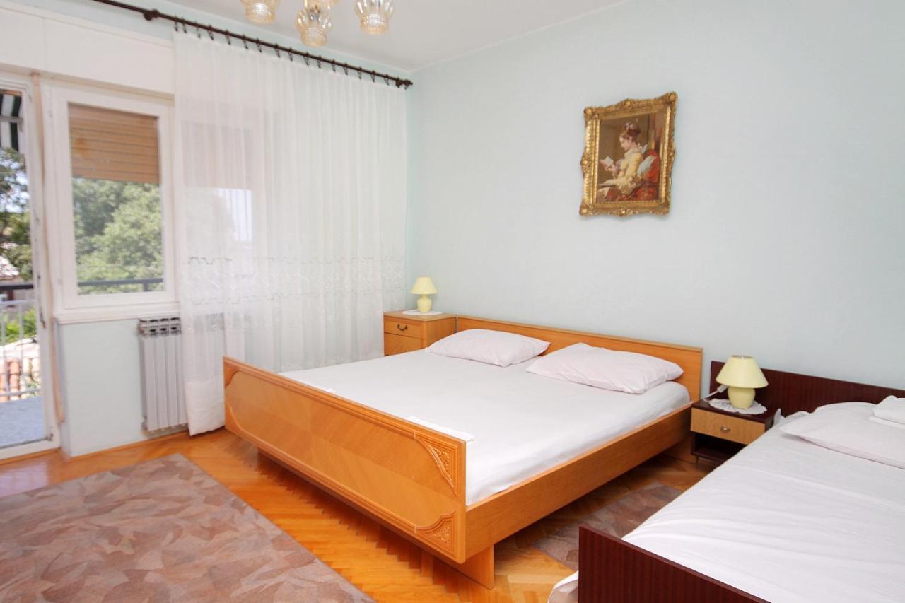 Apartments With A Parking Space Senj - 5572 外观 照片